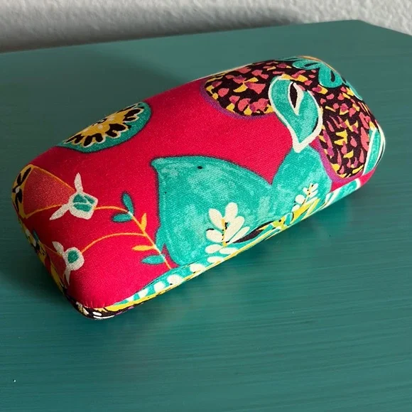 Vera Bradley | Accessories | Vera Bradley Hard Shell Fabric  display picture 3